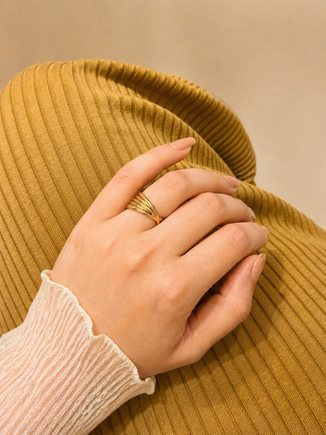 SEREIN ARC RING