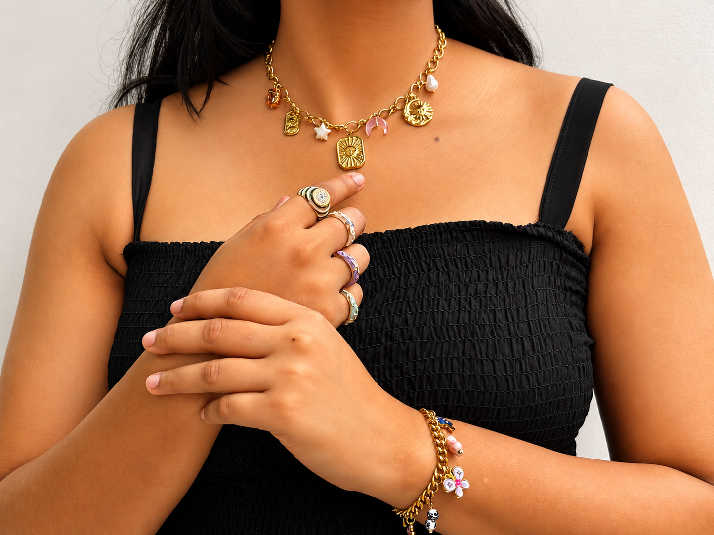 VELORA CHARM NECKLACE