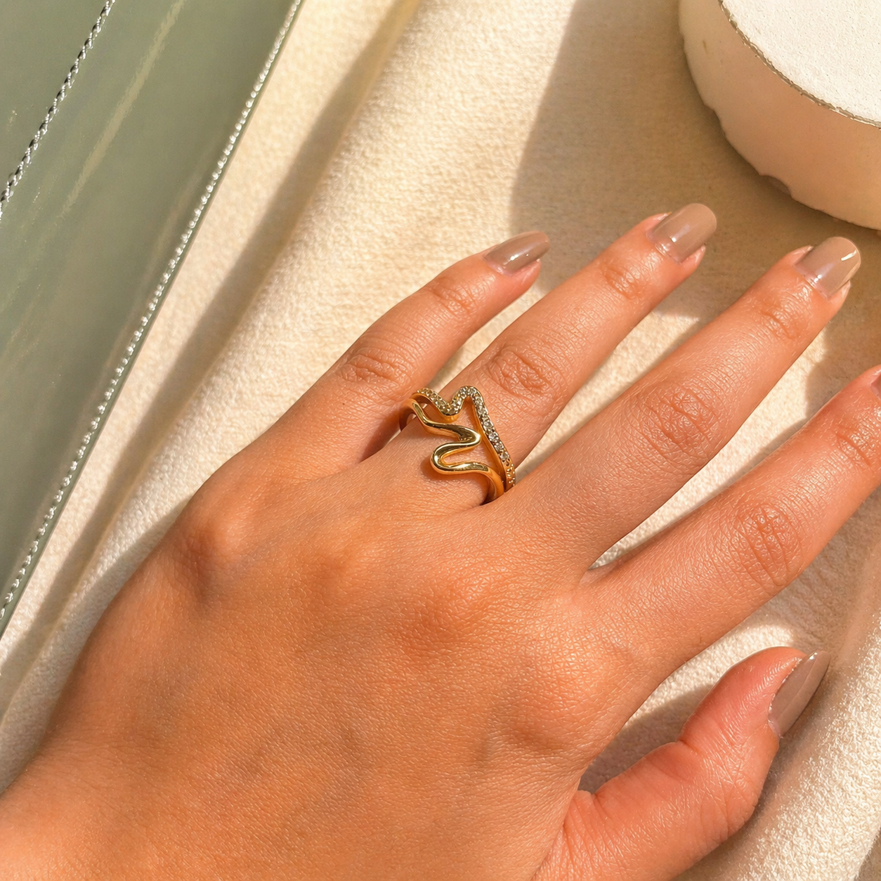 ELAN WAVE RING