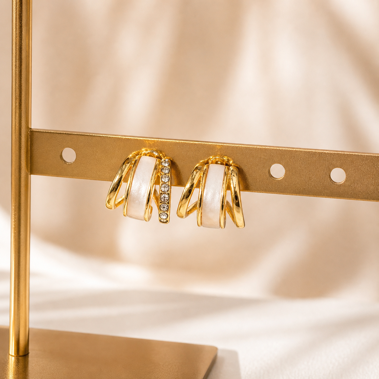 Claw Earring