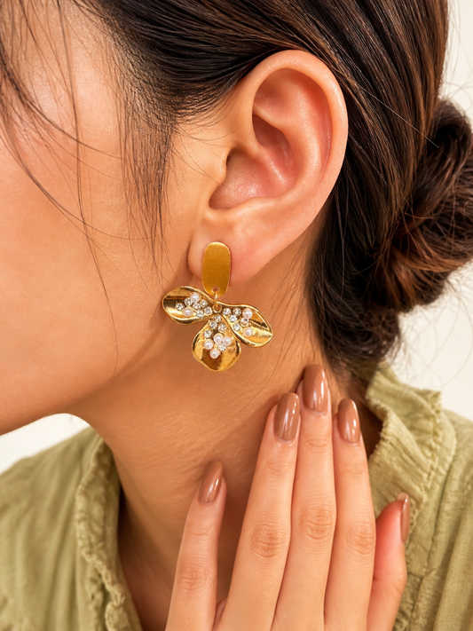 PEARL PETALS EARRINGS