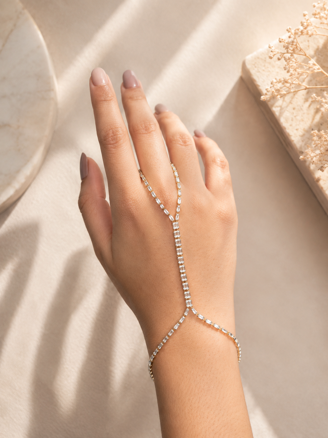 SILVER VEIL HANDCHAIN